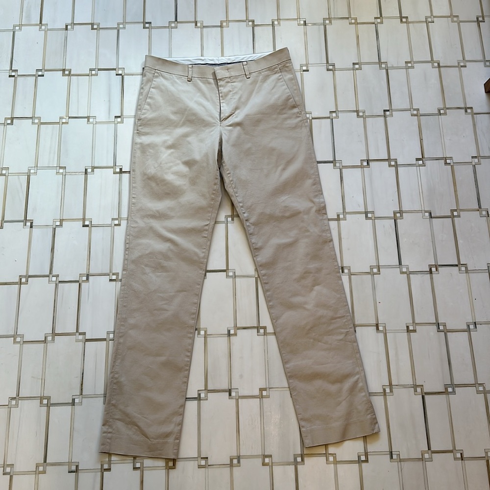Murano Alex fit long khakis wardrobe essentials